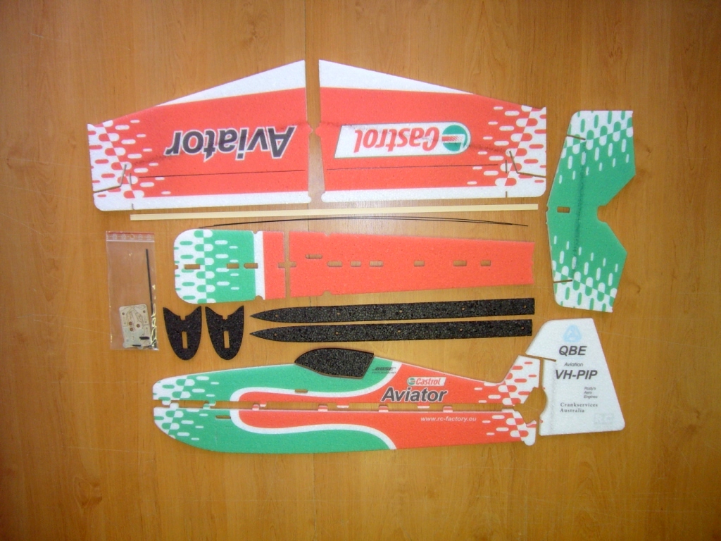 Модель для 3D-пілотажу Edge 540 (Castrol) (світлина #4)