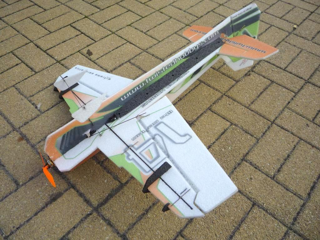 Модель для 3D-пілотажу Crack Yak (зелено-oранжева) (світлина #2)