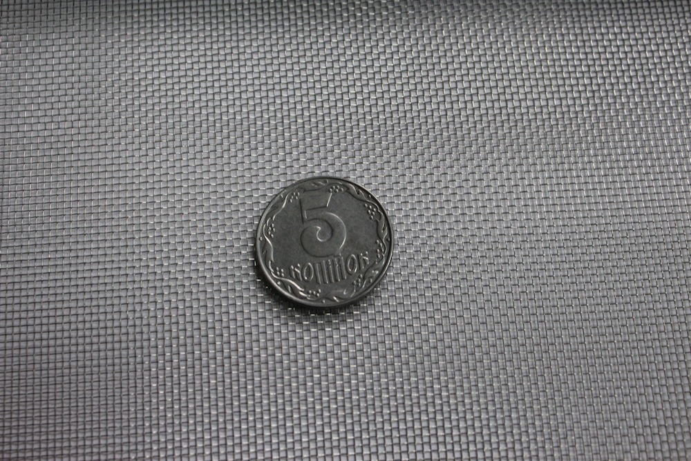 Сітка декоративна для автомоделей 20 х 20 см. (світлина #1)