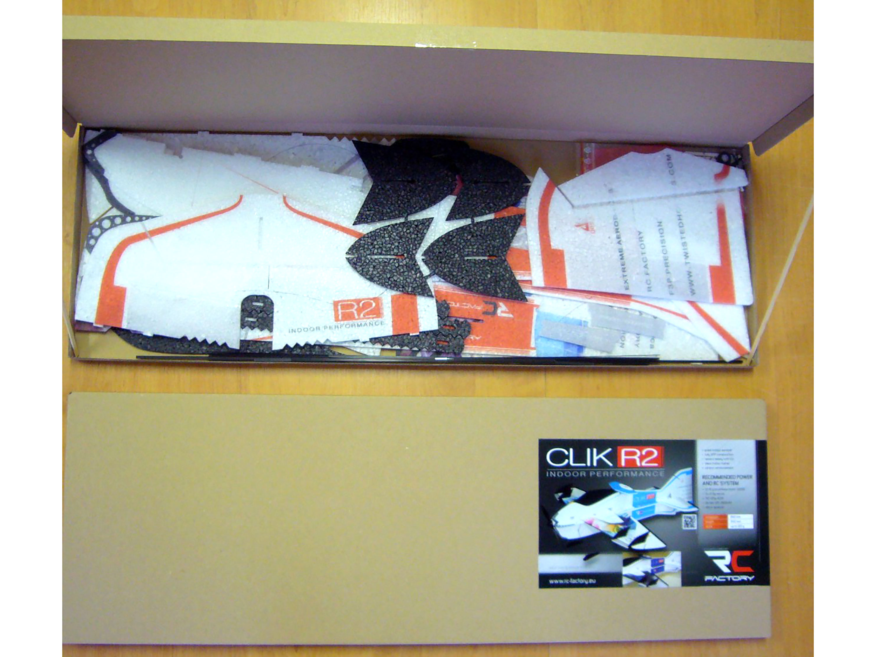 Модель для 3D-пілотажу Clik R2 (Red) (світлина #4)