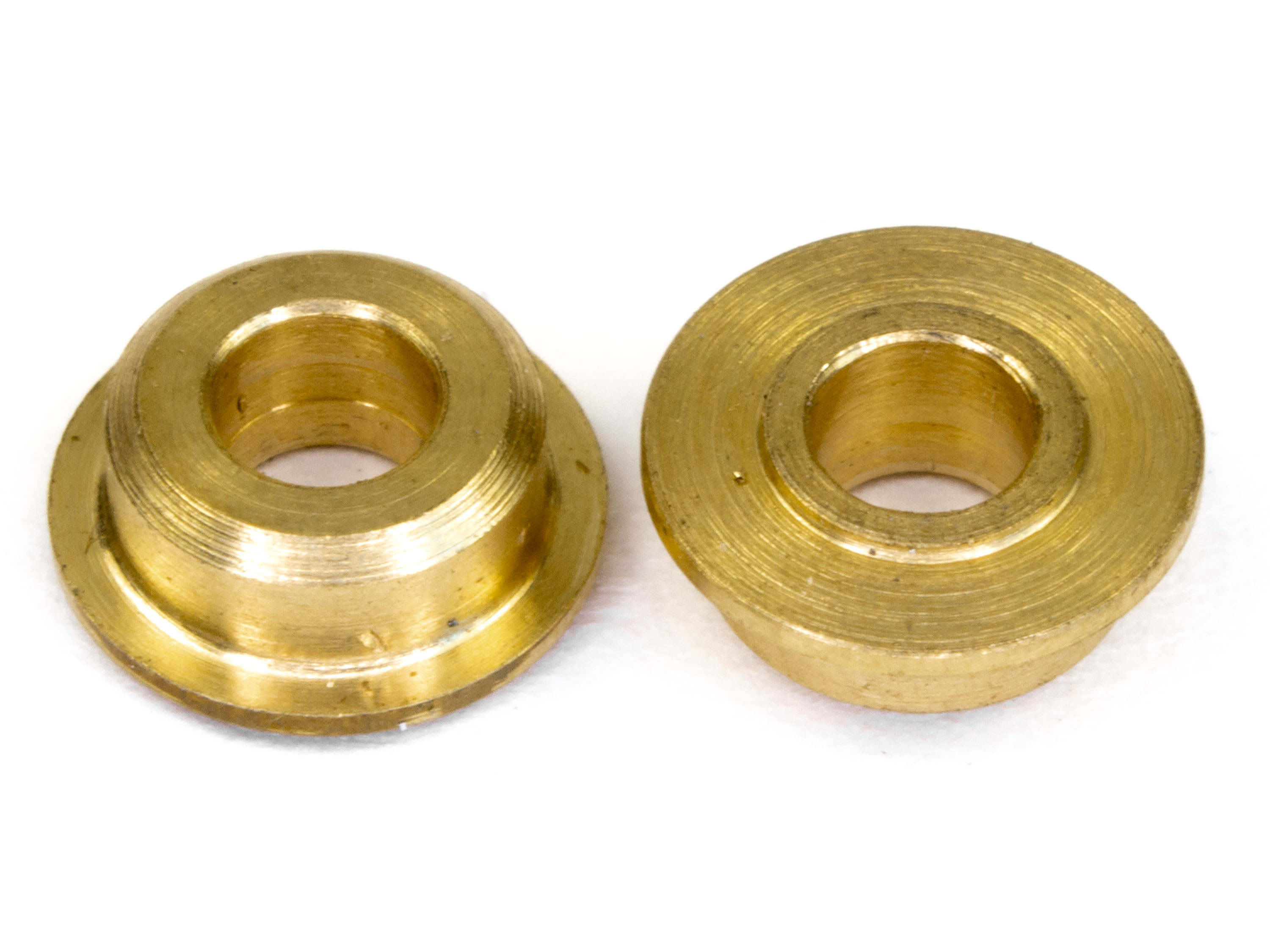 Комплект втулок B.S.V. заднього мосту трасових автомоделей (світлина #1)