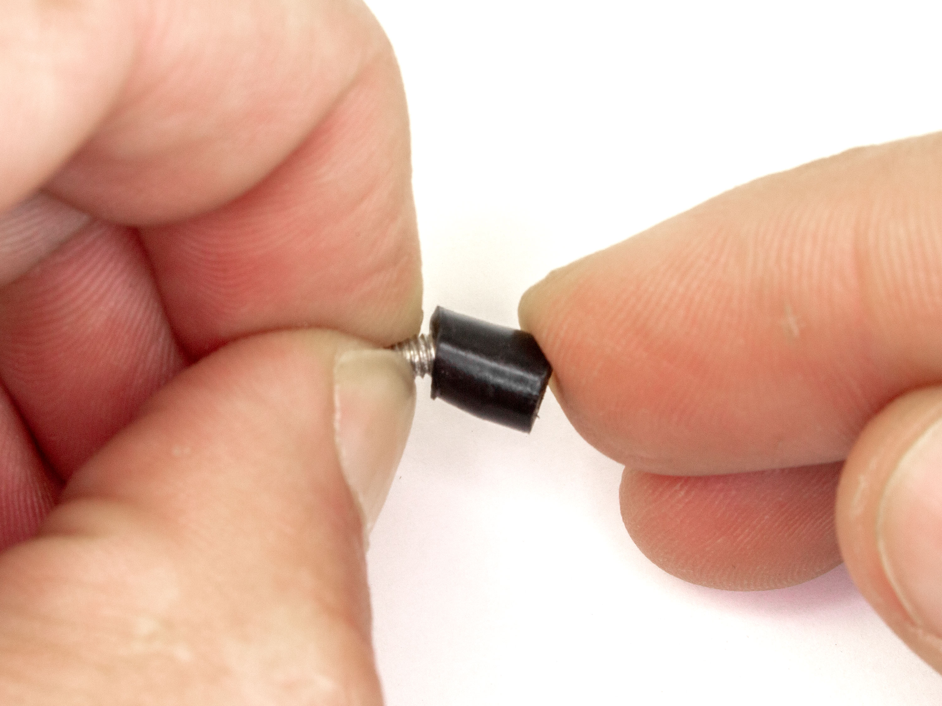 Стійка гумова гвинт-гайка M3х7мм (світлина #3)