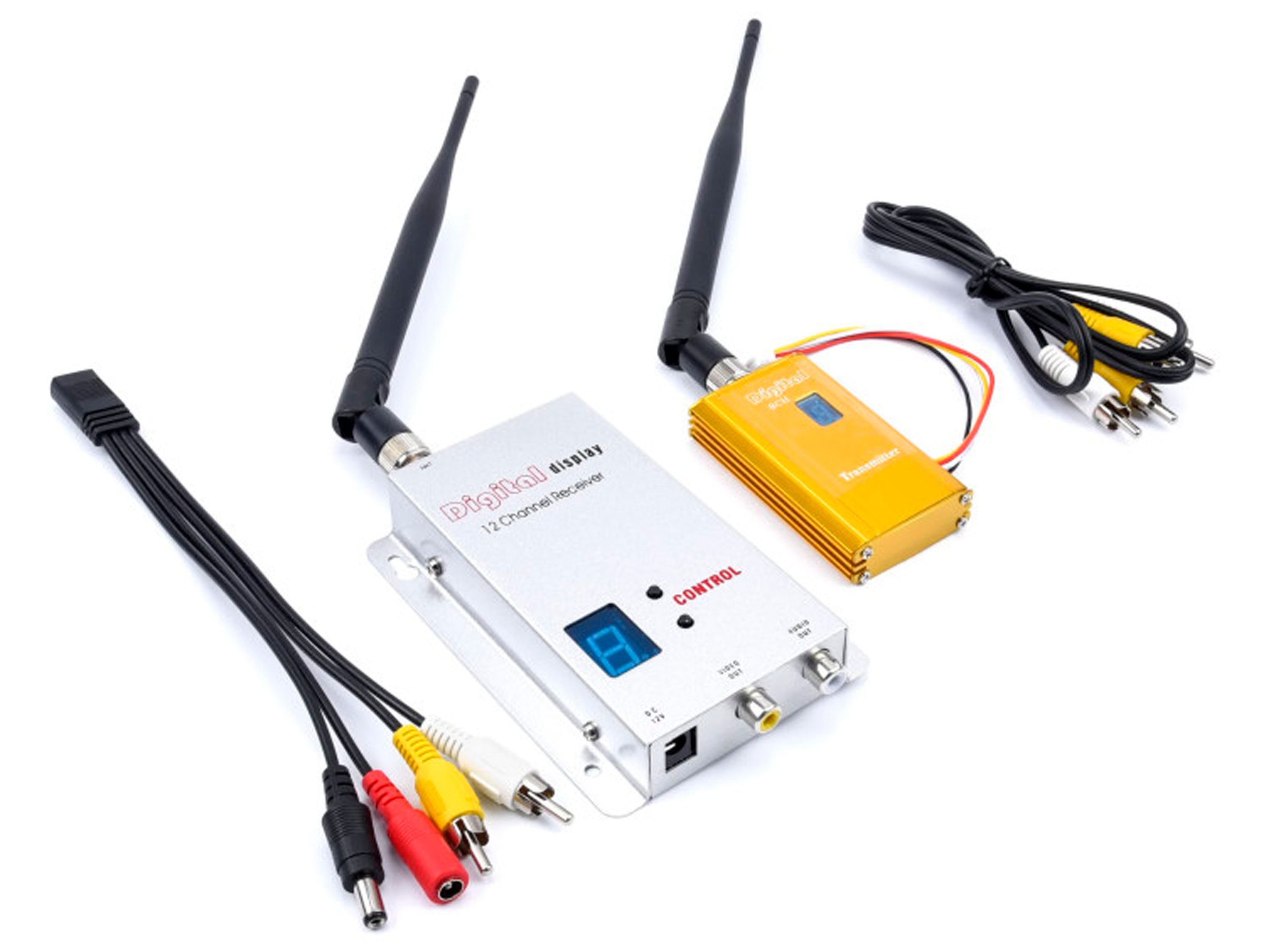 Набір відеопередавача і приймача 1.2GHz 2000mW 8Ch (світлина #7)