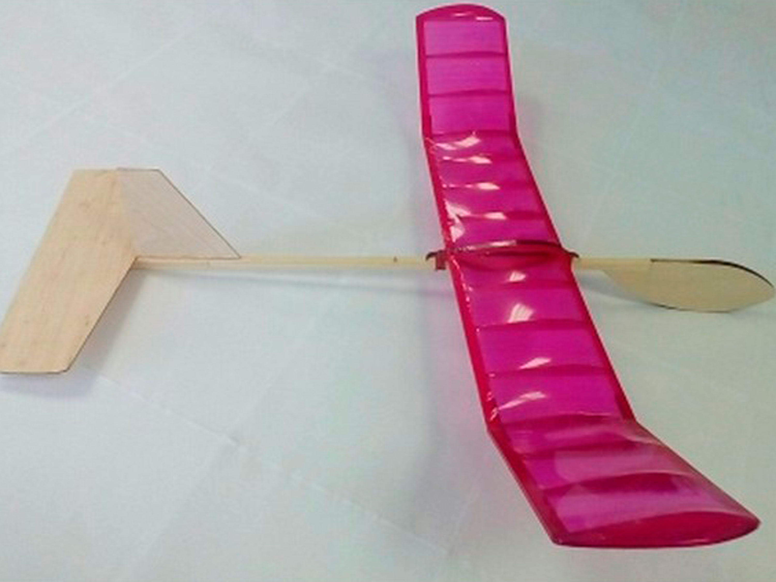 Літаюча схематична модель планера 